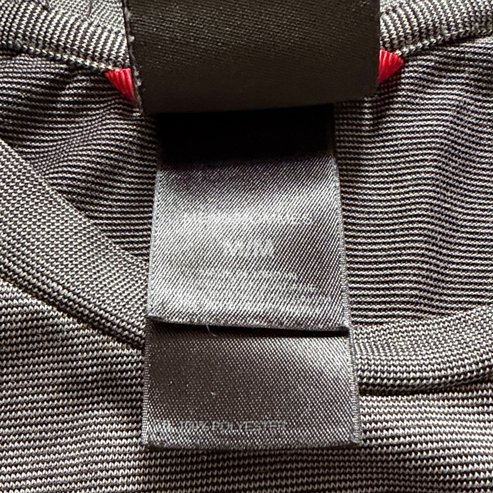The North Face Men's Long Sleeve Crew in Gray with Red Logo - Picture 4 of 7